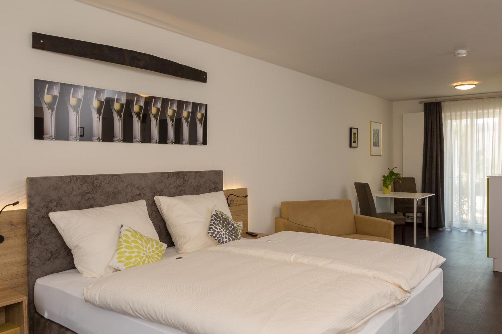 Weinhotel Ayler Kupp Room photo